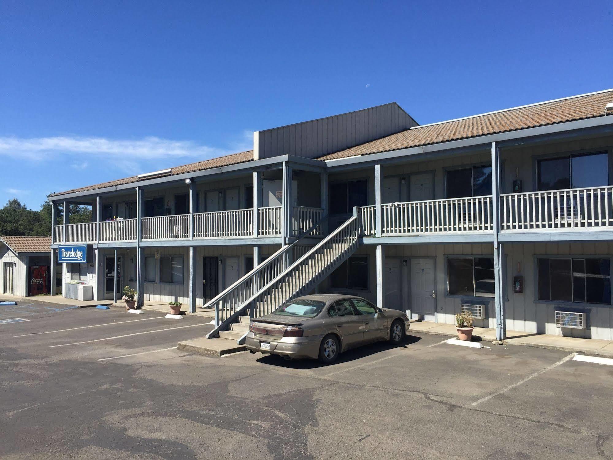 Travelodge By Wyndham Clearlake Exterior photo